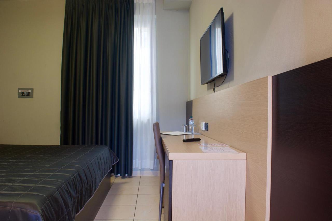 Autosole 2 Hotel มิลาน ภายนอก รูปภาพ
