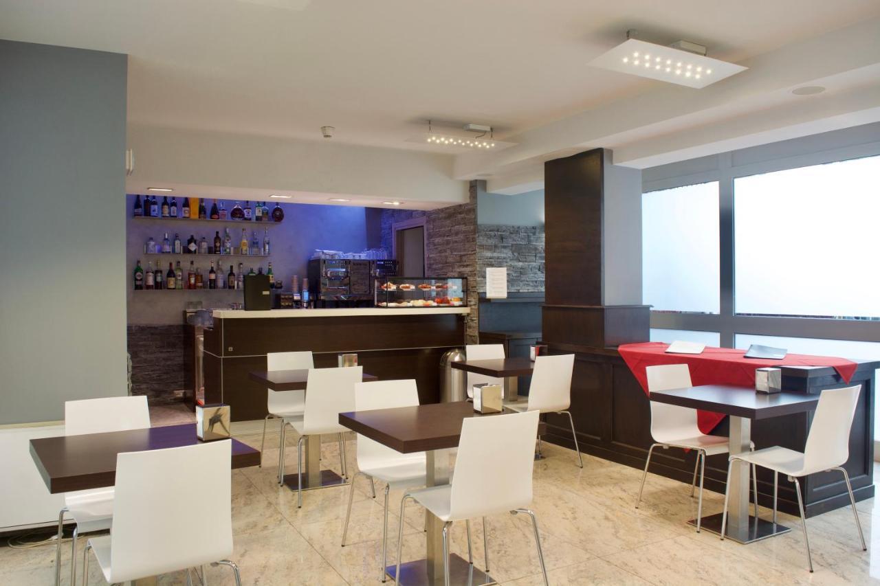 Autosole 2 Hotel มิลาน ภายนอก รูปภาพ