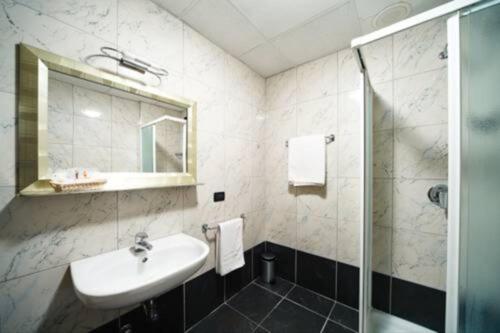 Autosole 2 Hotel มิลาน ภายนอก รูปภาพ