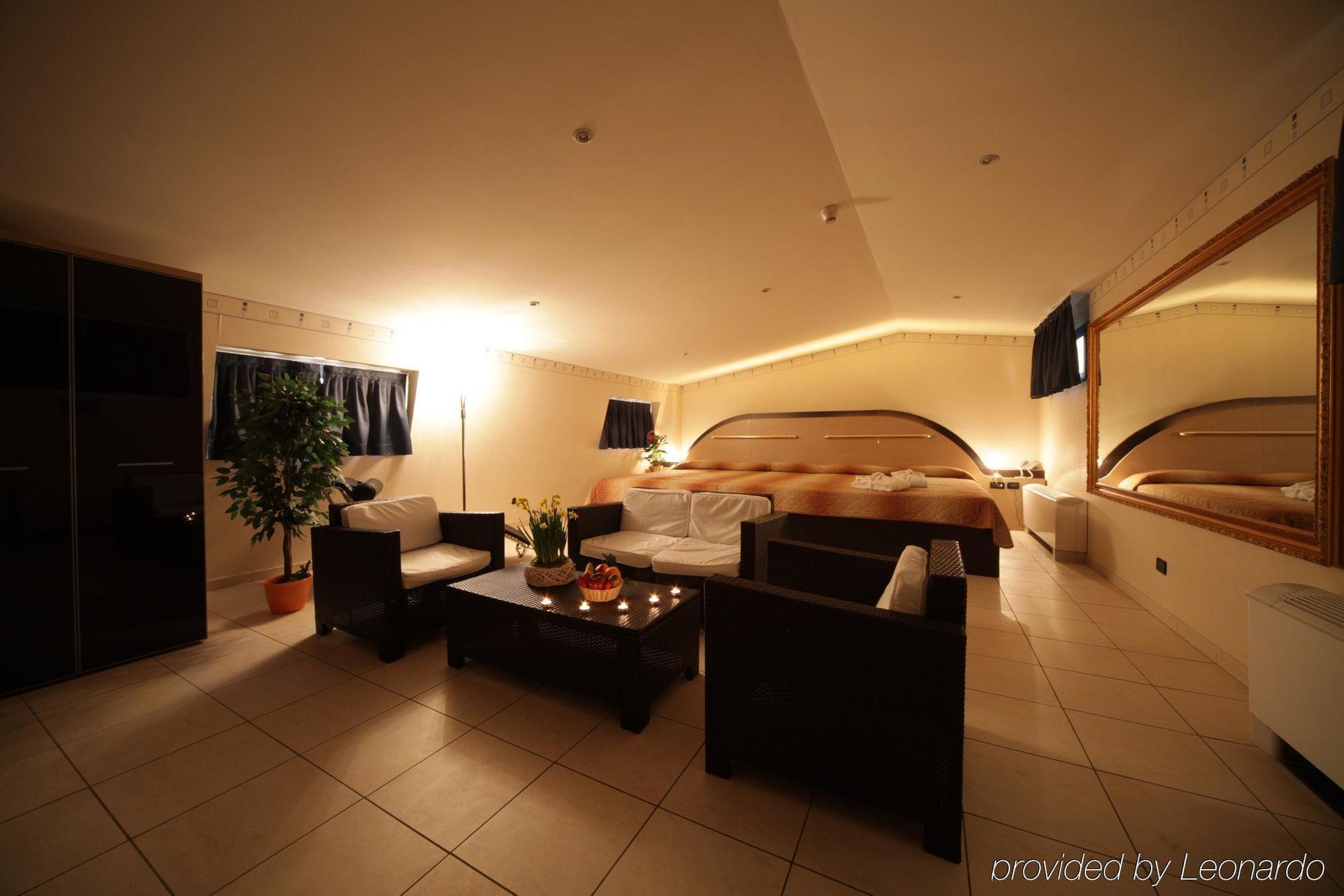 Autosole 2 Hotel มิลาน ภายนอก รูปภาพ